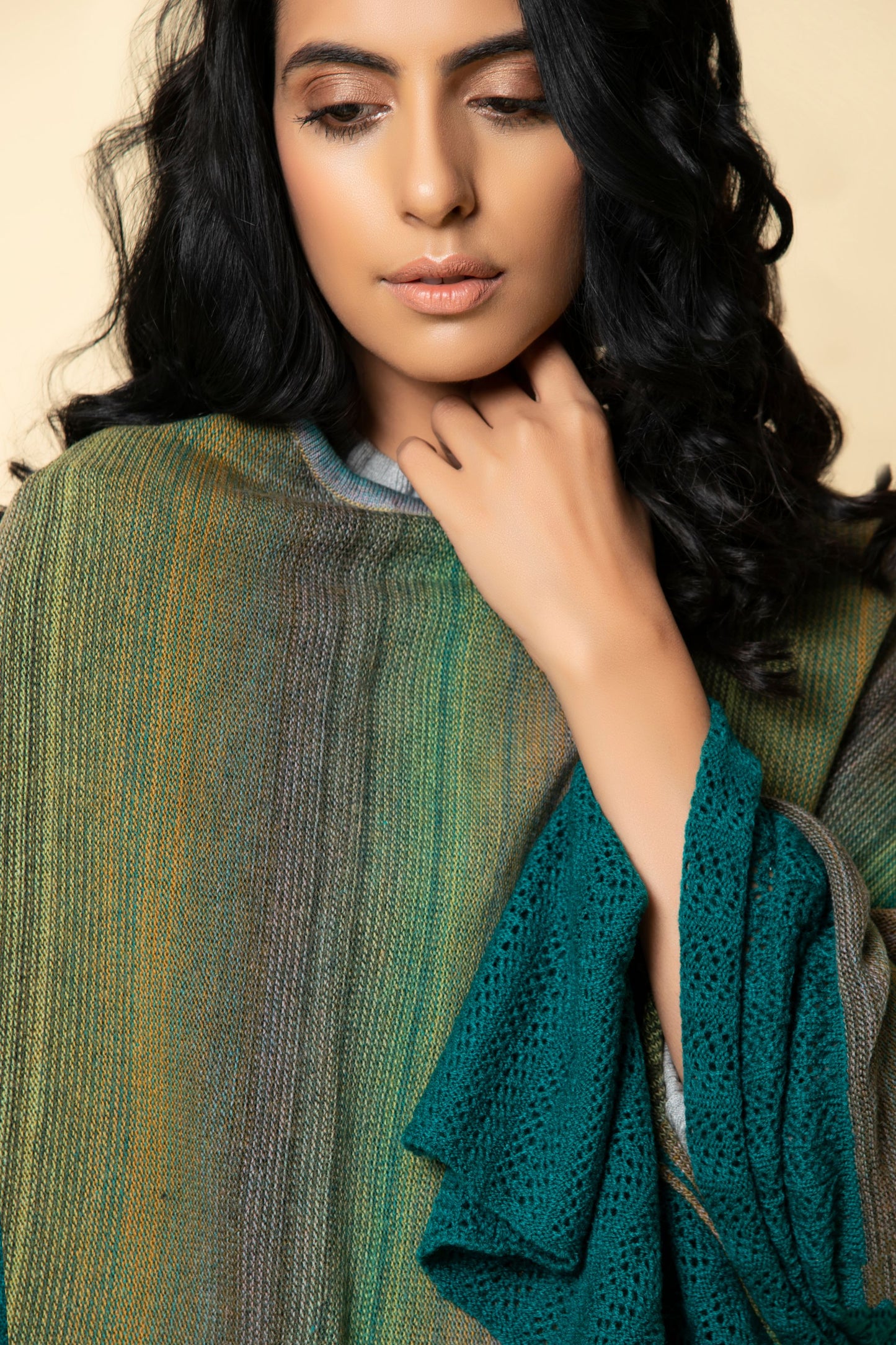 Green Magpie Ombre Poncho