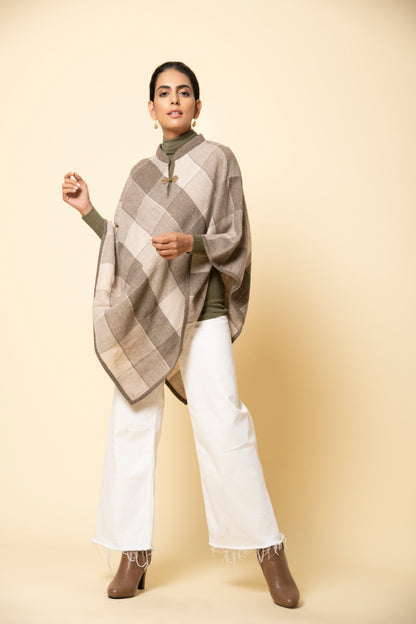 Wheat Bran Collared Poncho