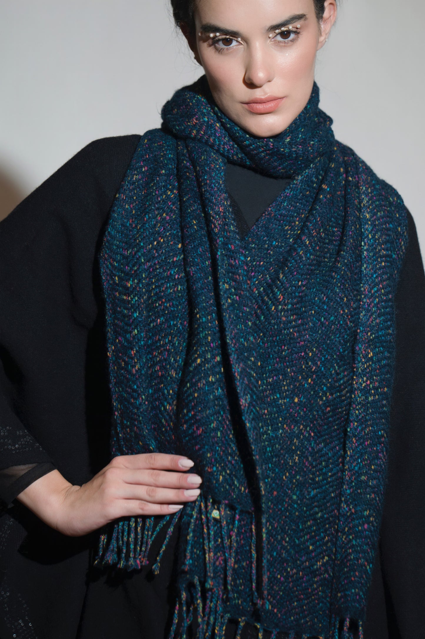 Azurite Woollen Muffler – Khaleej