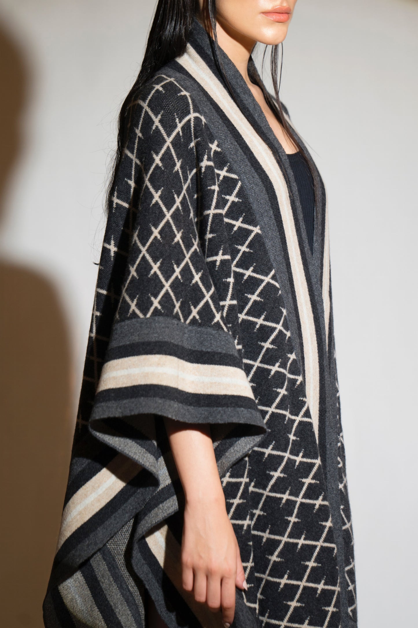 Tahitian Pearl Checkered Cape