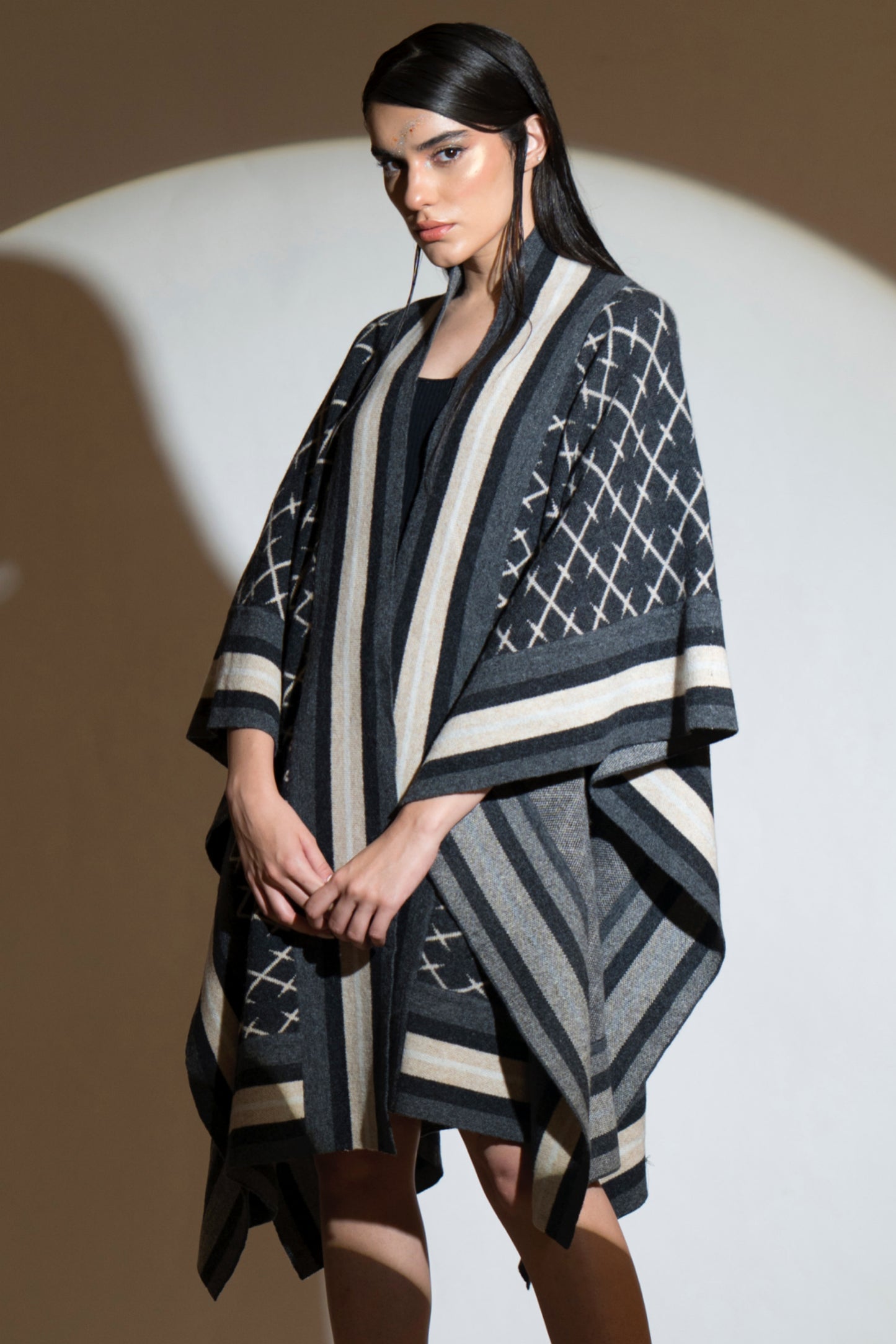 Tahitian Pearl Checkered Cape